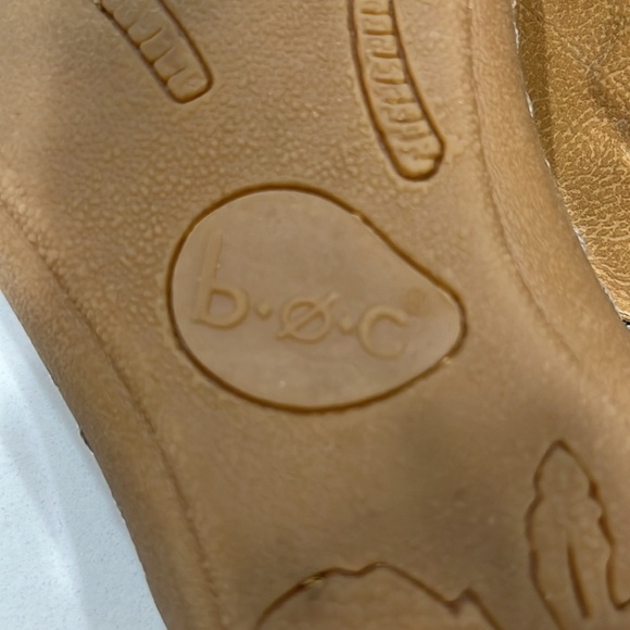 B.O.C. Metallic Ankle Strap Thong Sandal - Size 7 - Picture 6 of 9